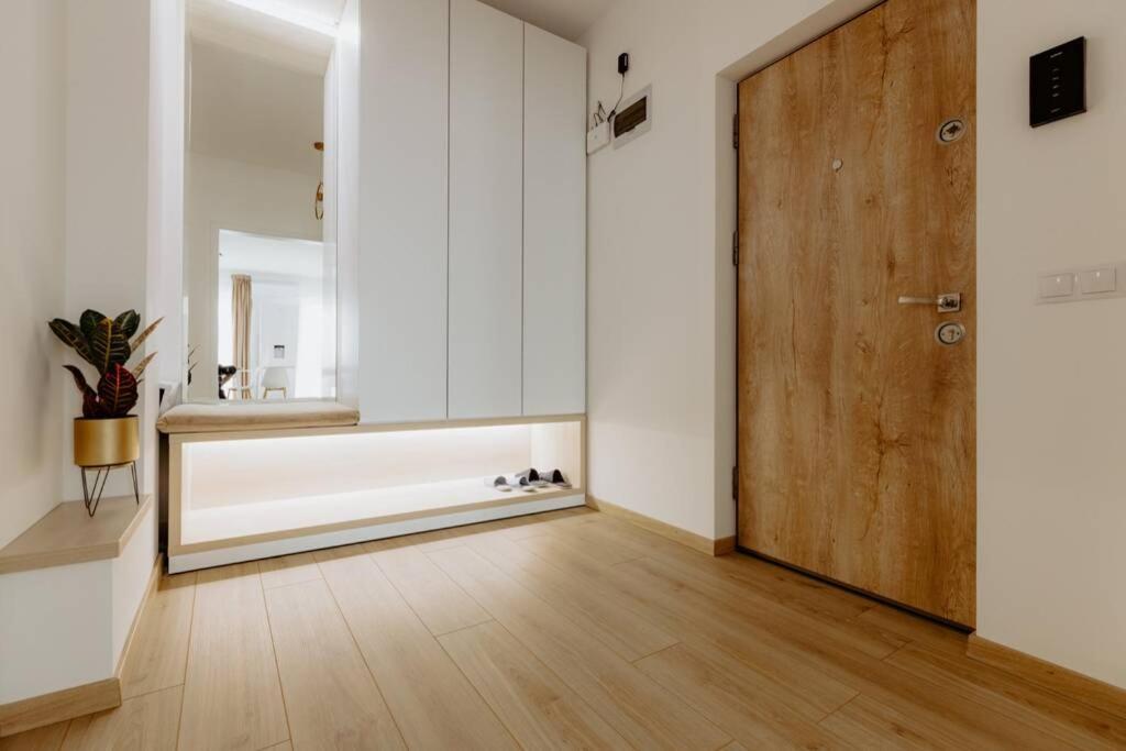 Nest Inn Oasis Residence Baia Mare Exterior foto