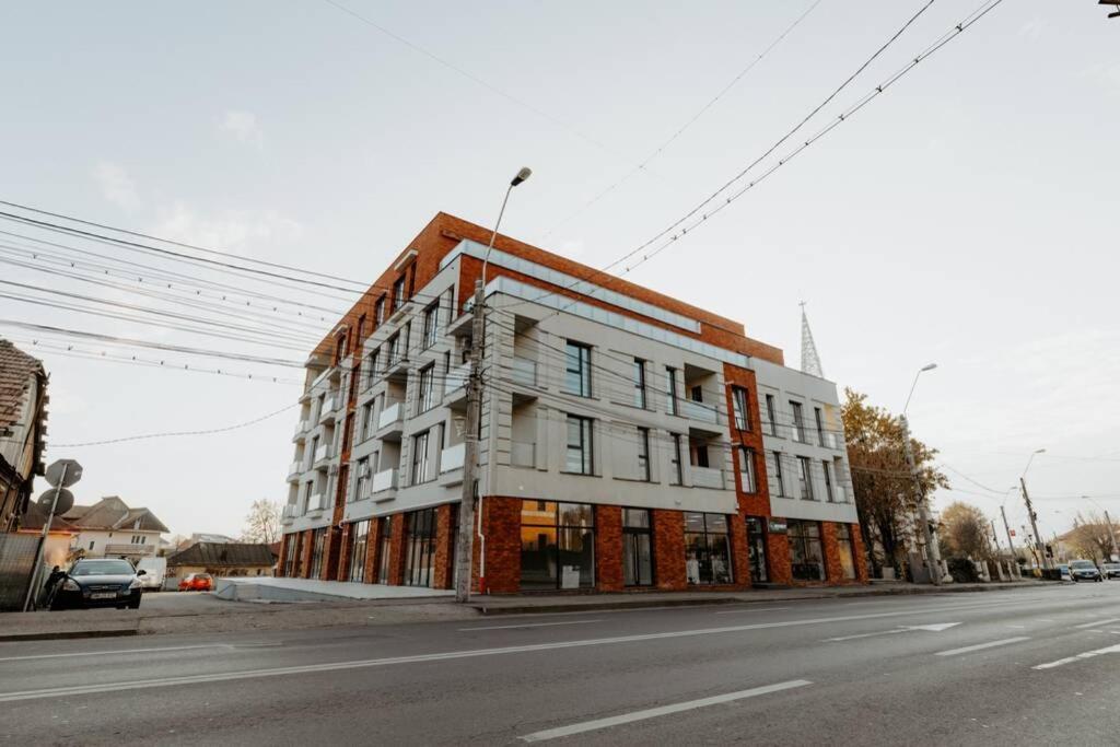 Nest Inn Oasis Residence Baia Mare Exterior foto