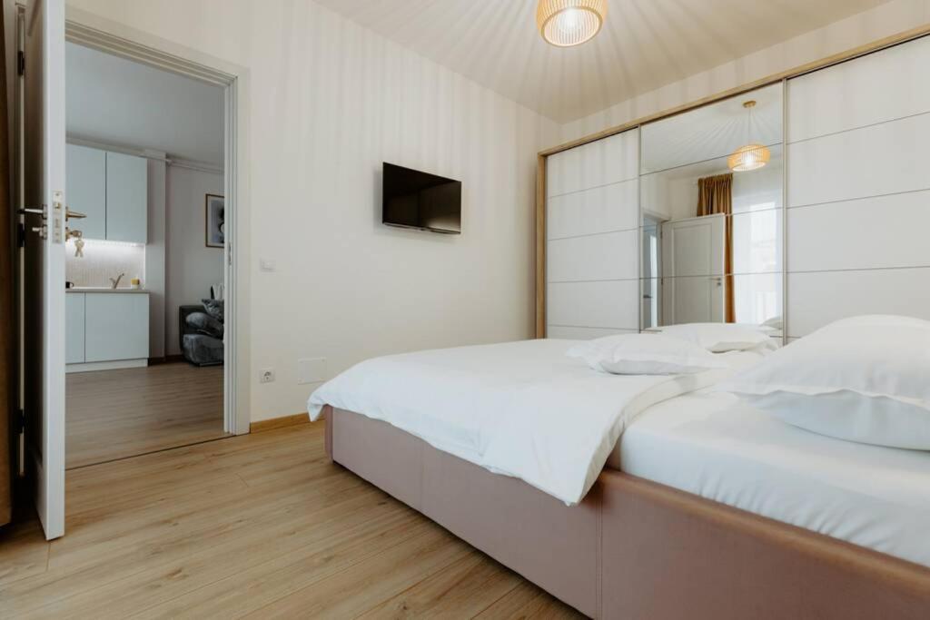 Nest Inn Oasis Residence Baia Mare Exterior foto